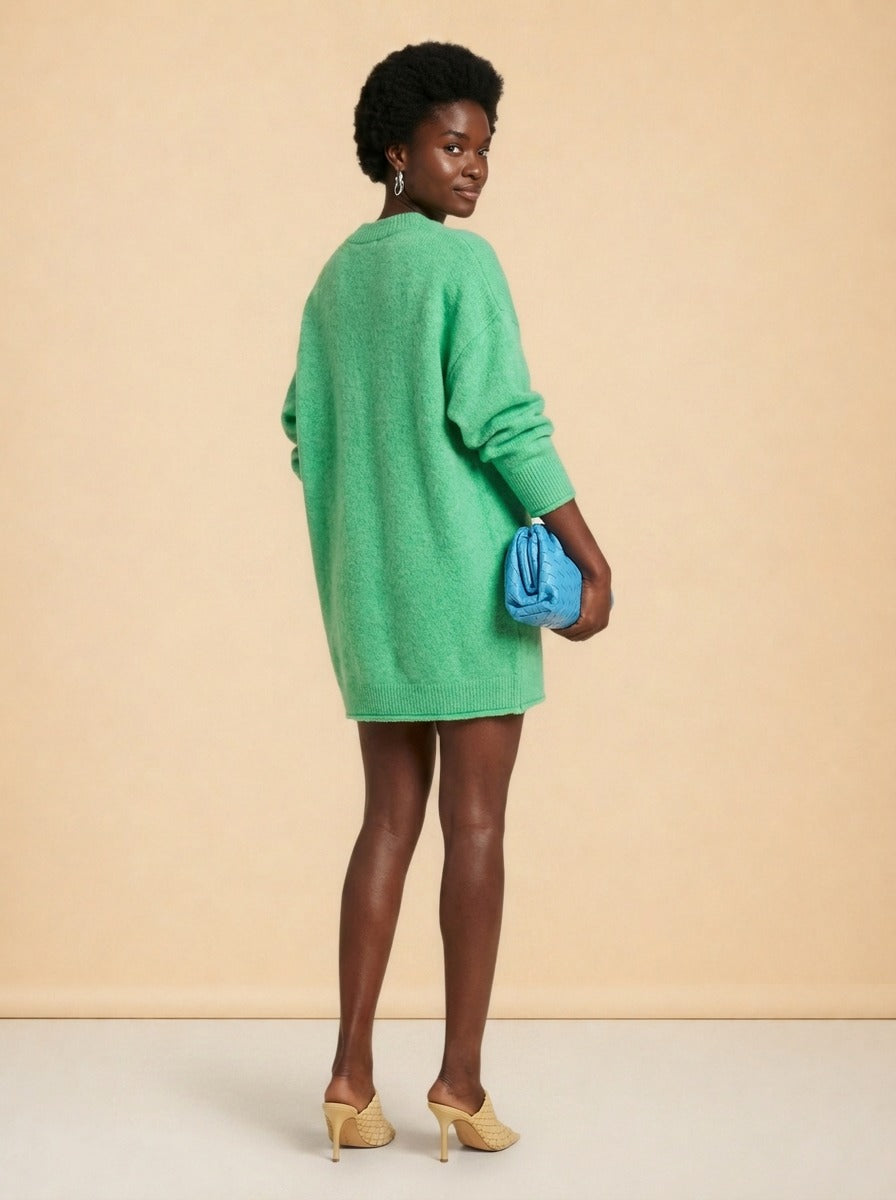 model_over_shoulder
