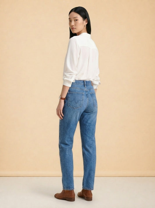 model_over_shoulder