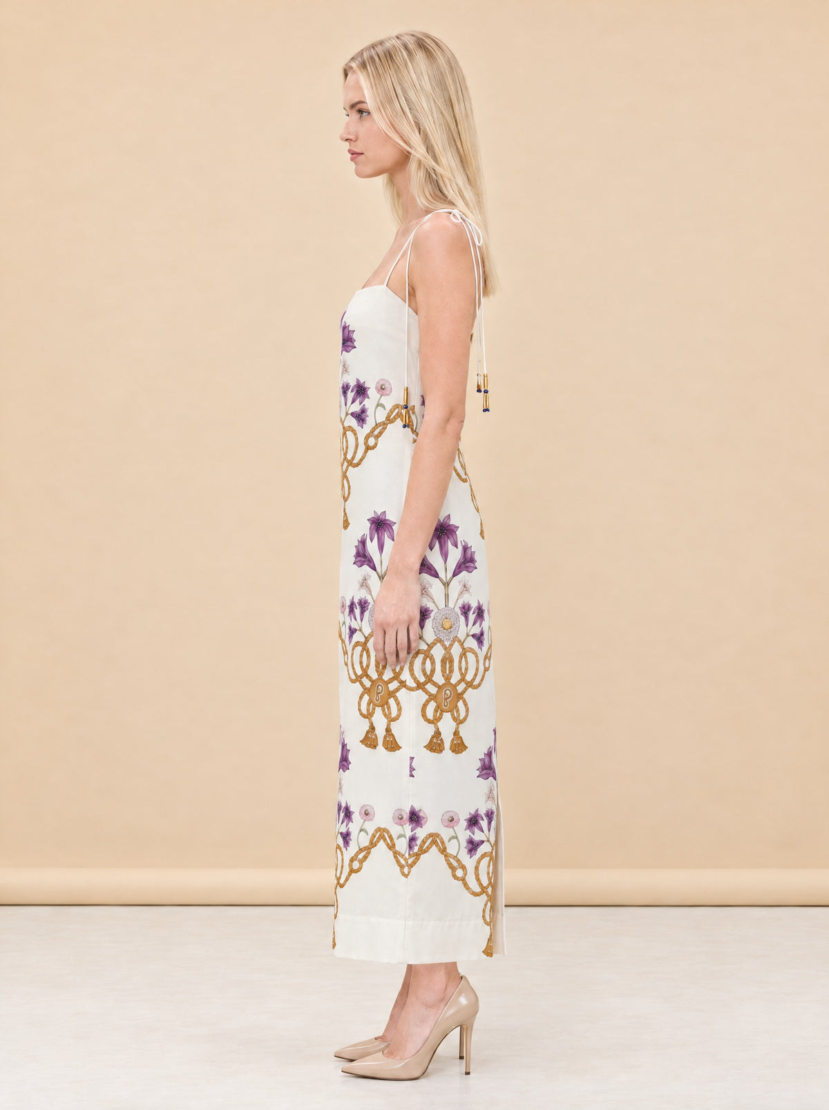 Anastasia dress model_side