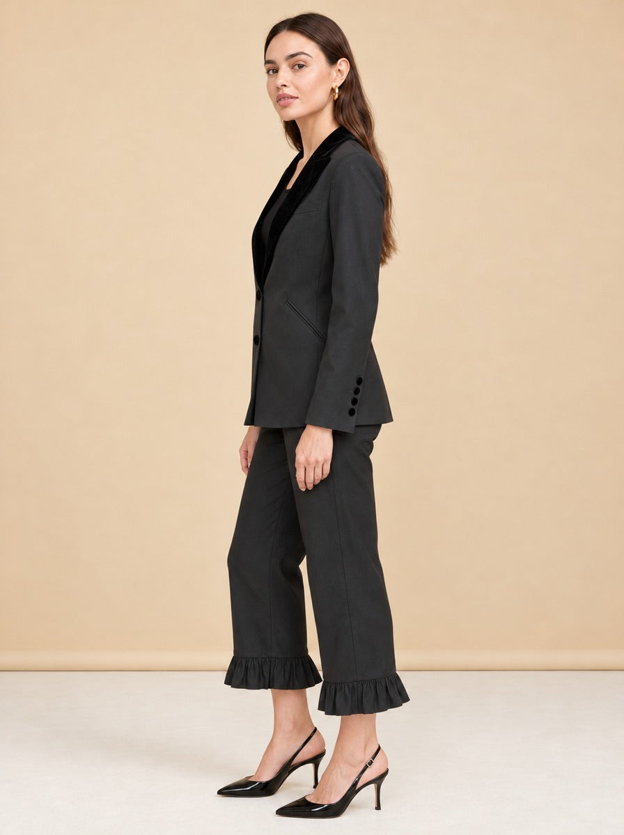 Andra Coat model_side