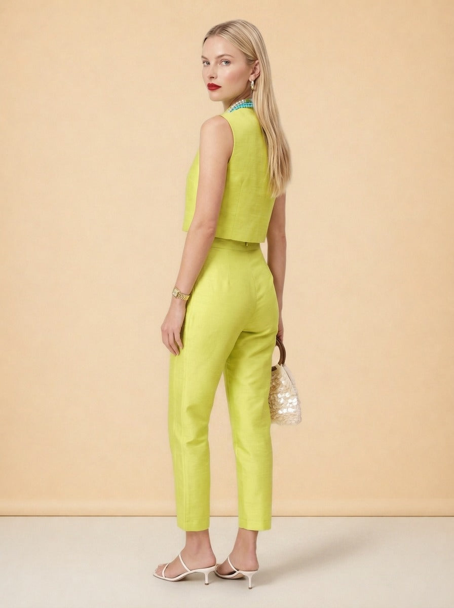 model_over_shoulder