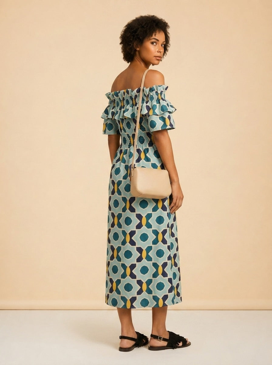 model_over_shoulder