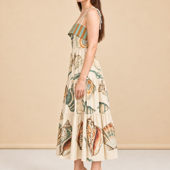 Dolly Dress model_side