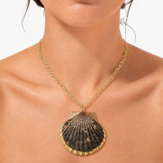 Double Chain Scallop — Classic Charlotte shell jewelry