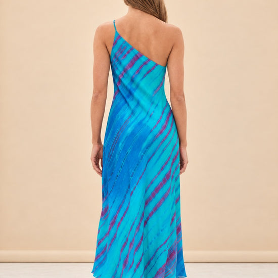 Doutzen - Tie Dye Blue model_back