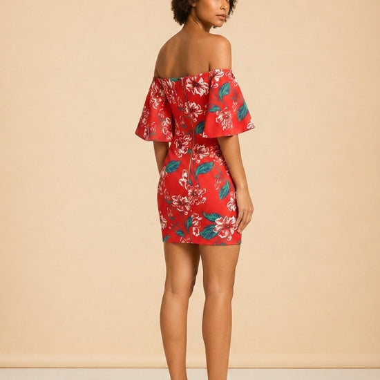 Floral Tuck Sleeve