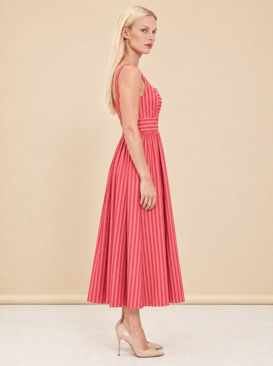 Gala Dress model_side