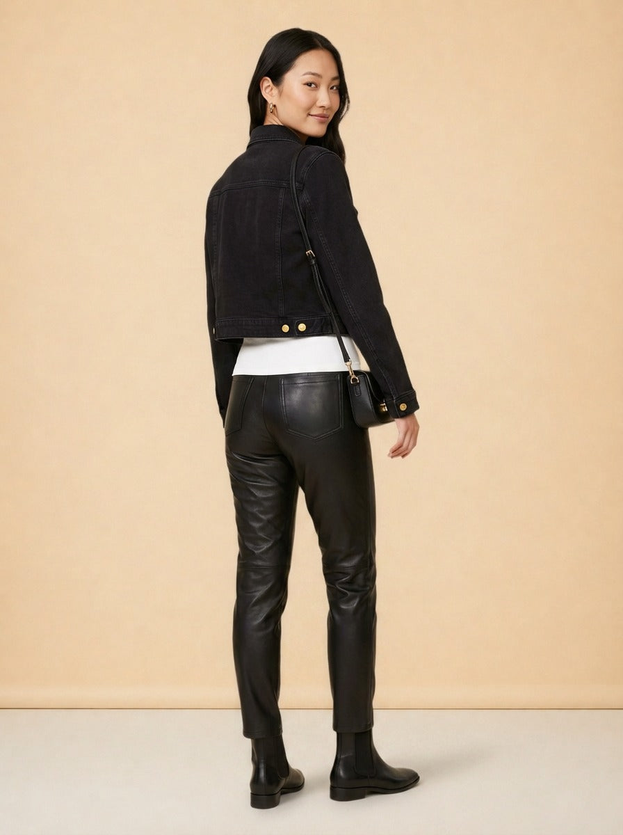 model_over_shoulder