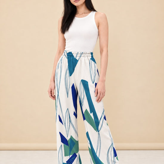 Leer Pants - Costa Blu model_front_2