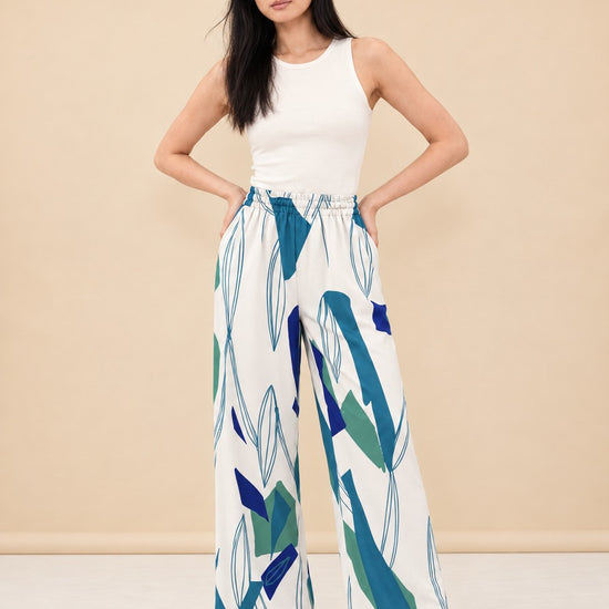 Leer Pants - Costa Blu model_front_3