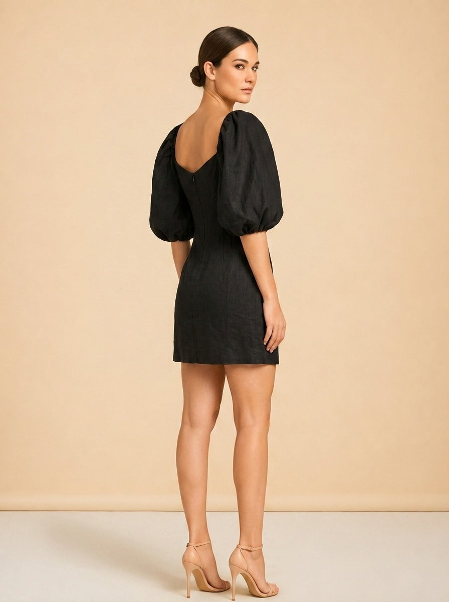 model_over_shoulder