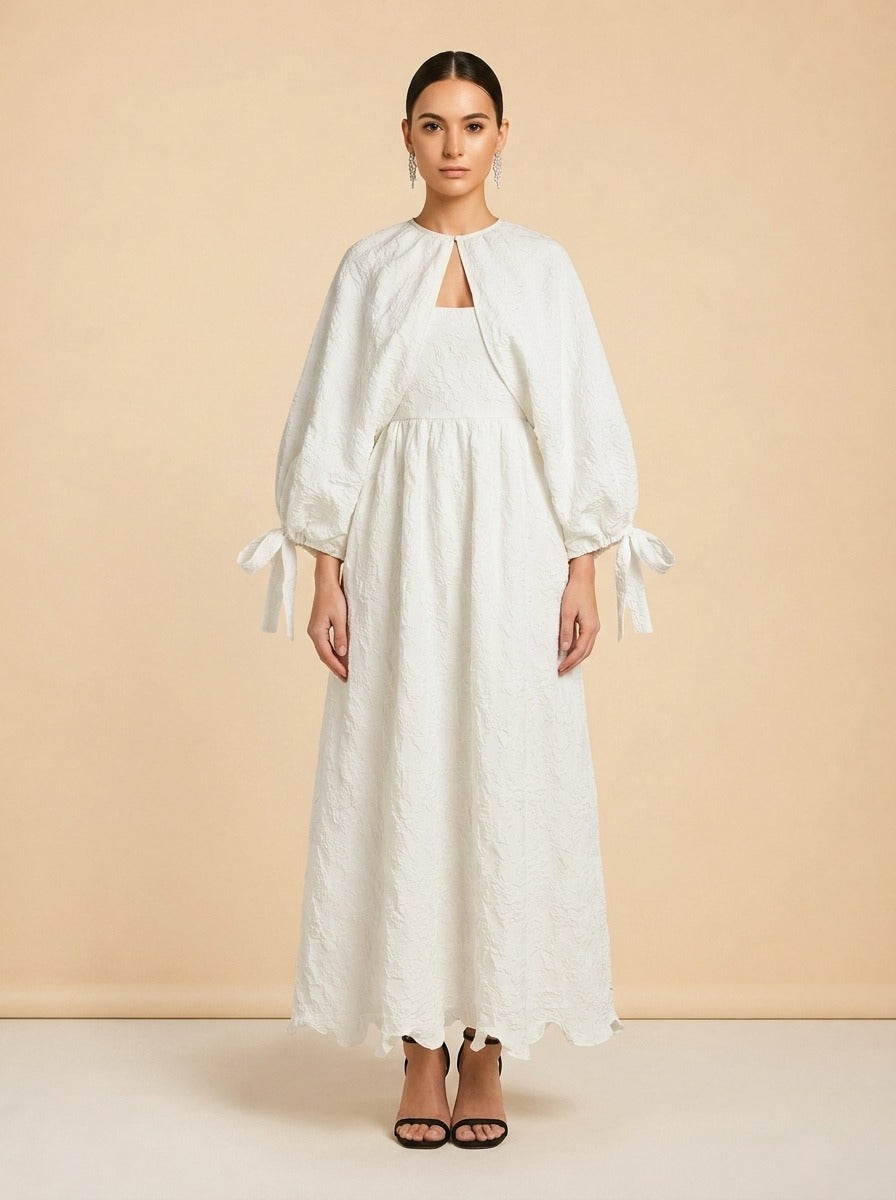 Mary Cape model_front
