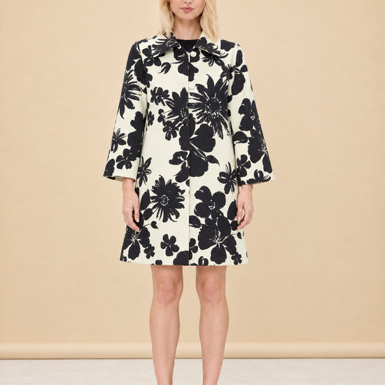 Millie Coat model_front