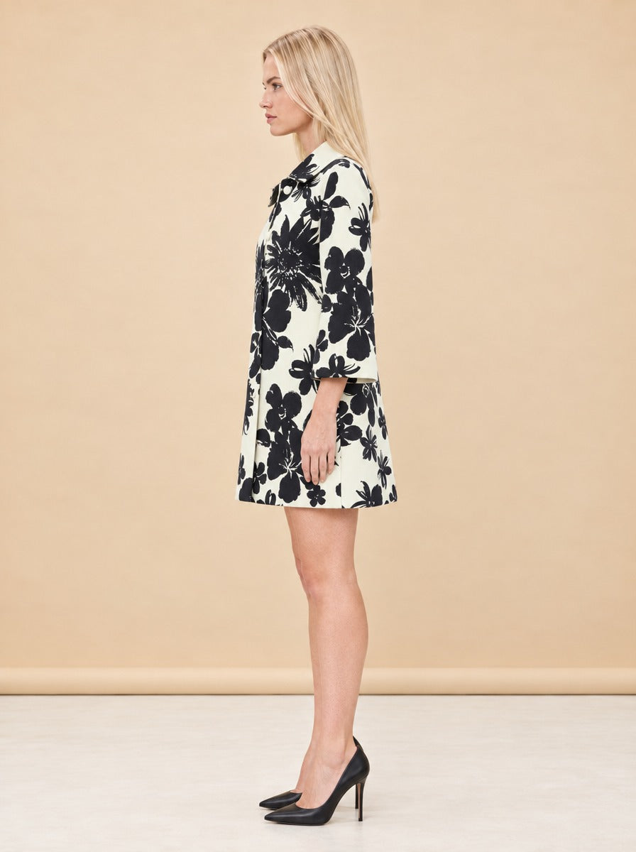 Millie Coat model_side