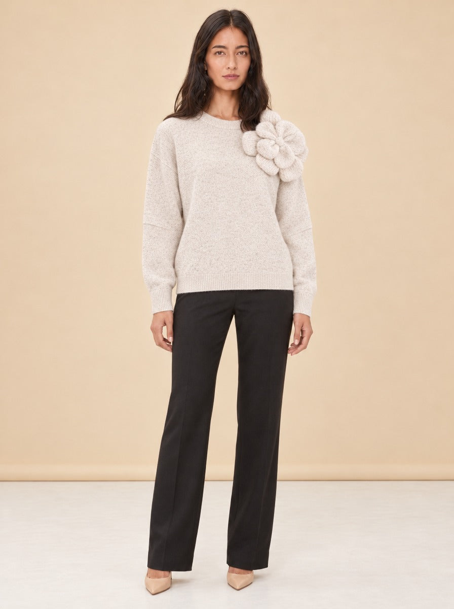 Oversized Sweater With Vita Brooch model_front