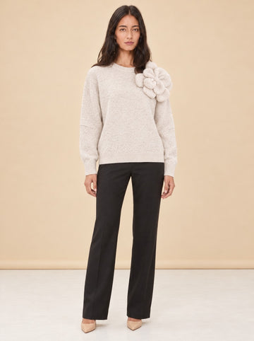 Oversized Sweater With Vita Brooch model_front