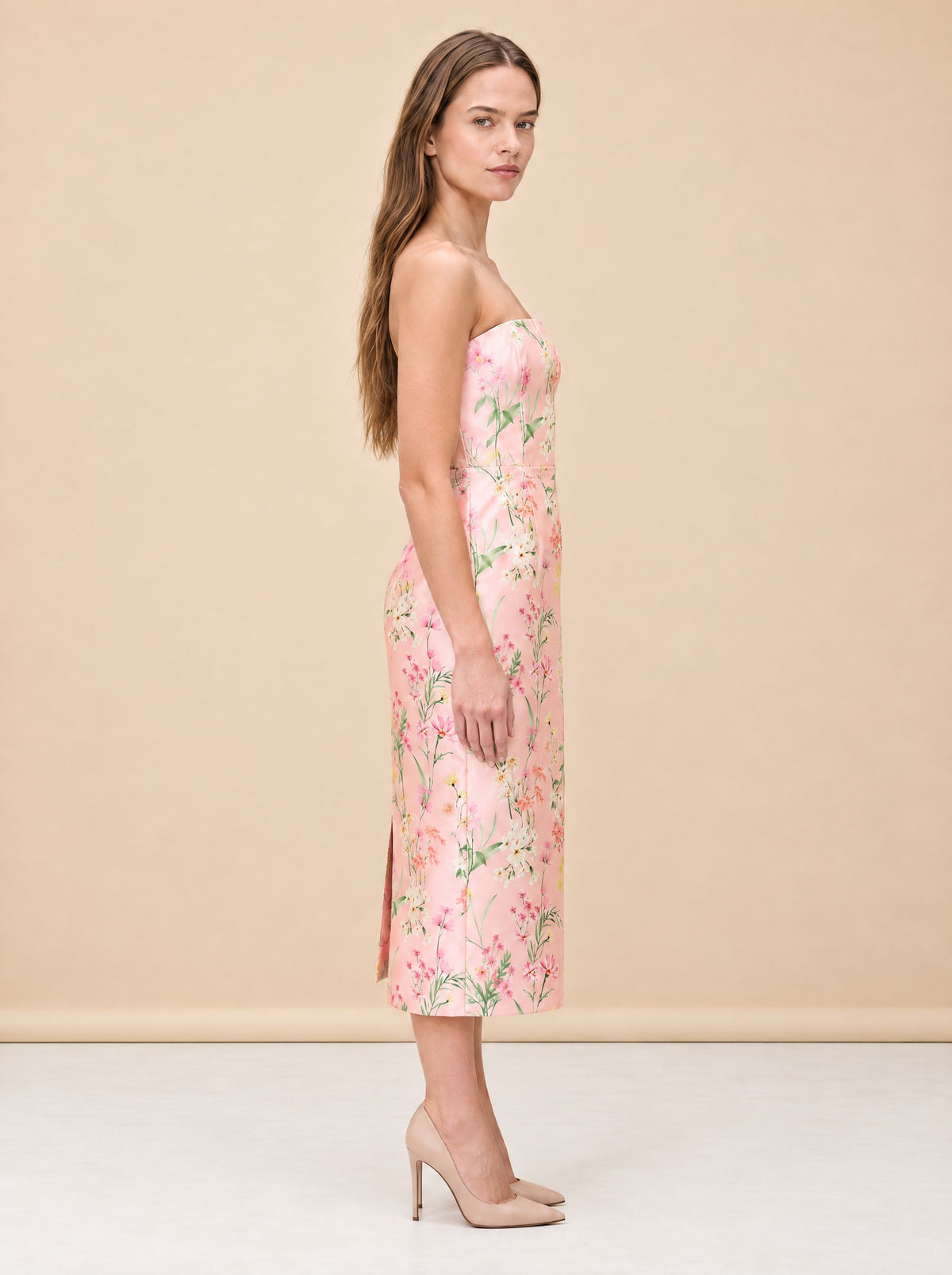 Sabrina Midi Dress model_side