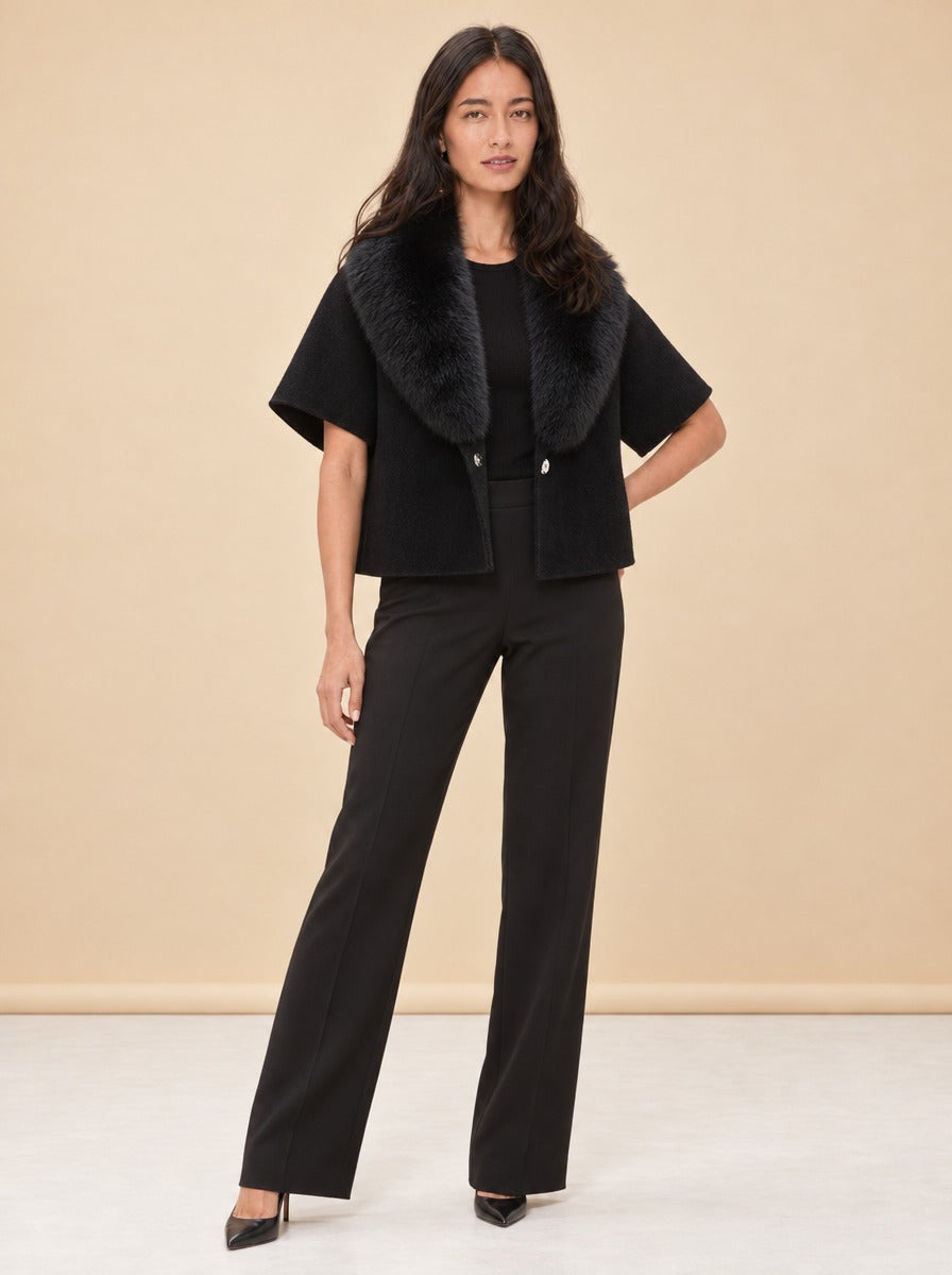 Short-sleeve Jacket with Fur Collar model_front_3