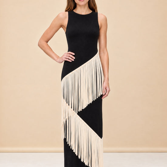 SPIRAL KNIT DRESS model_front_2
