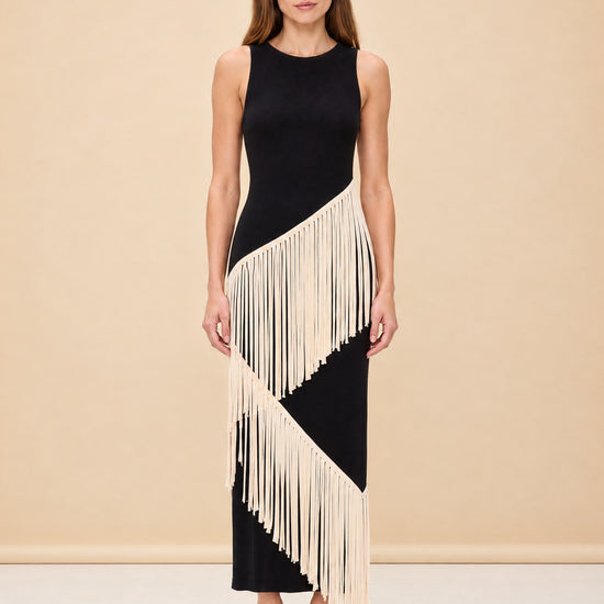SPIRAL KNIT DRESS model_front