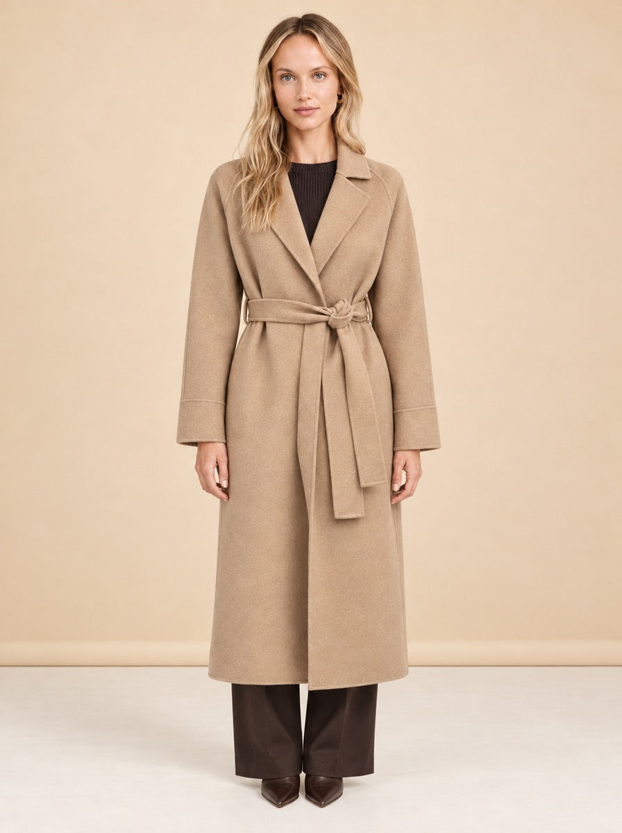 The Paola Coat model_front