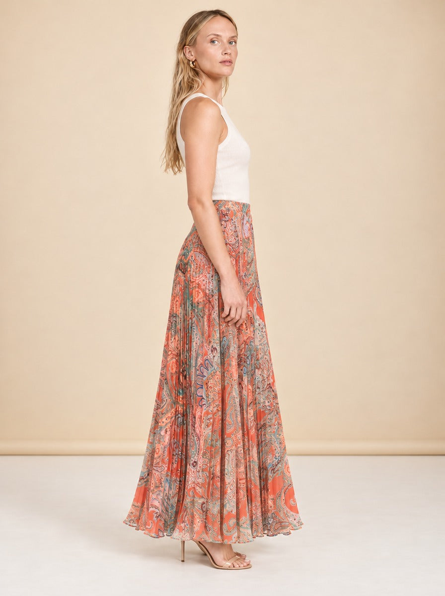 Torin Pleated Maxi Skirt model_side