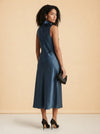model_over_shoulder