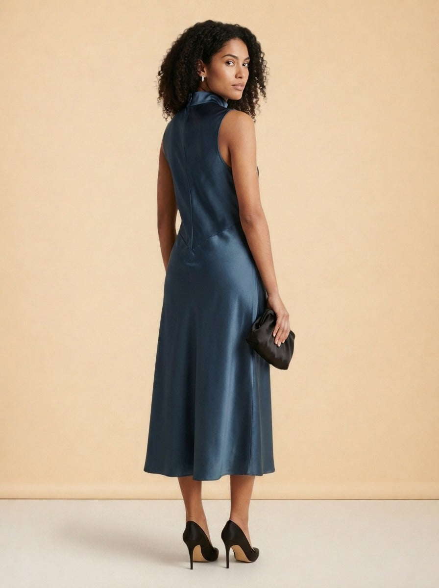 model_over_shoulder