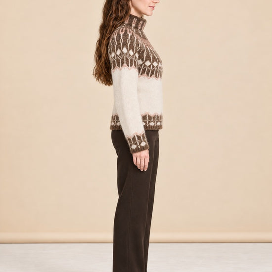 Valentine Sweater model_side