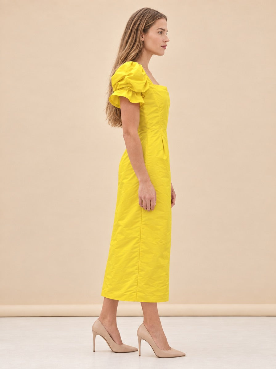Yellow dress 2 model_side